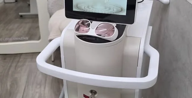 The Skyn Lux laser console with touchscreen and protective glasses